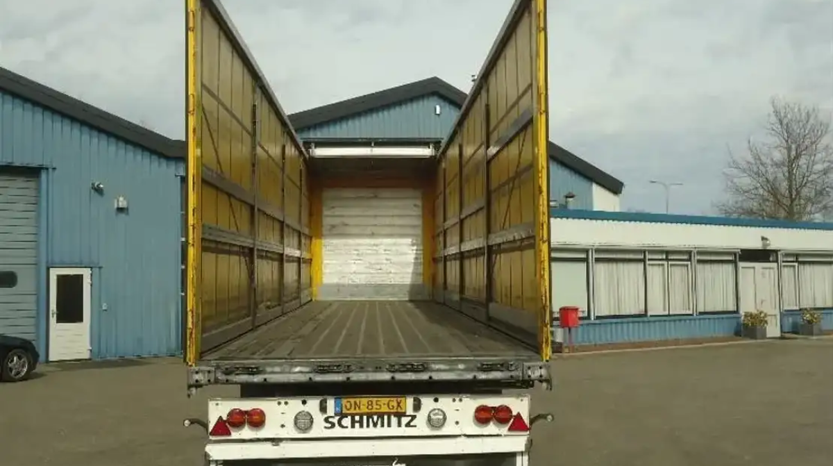 Schmitz Cargobull 3 As Schuifzeilen Schuifdak Hard houtenvloer  Liftas  SAF assen trommel remmen